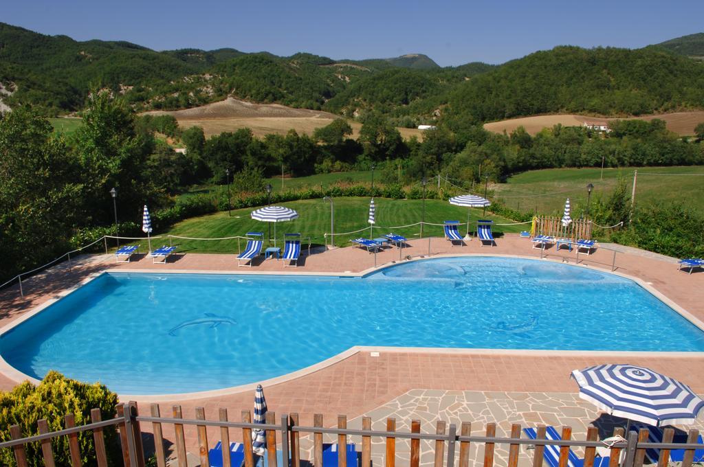 הוילה אורבניה Agriturismo Ca Serrantonio מראה חיצוני תמונה